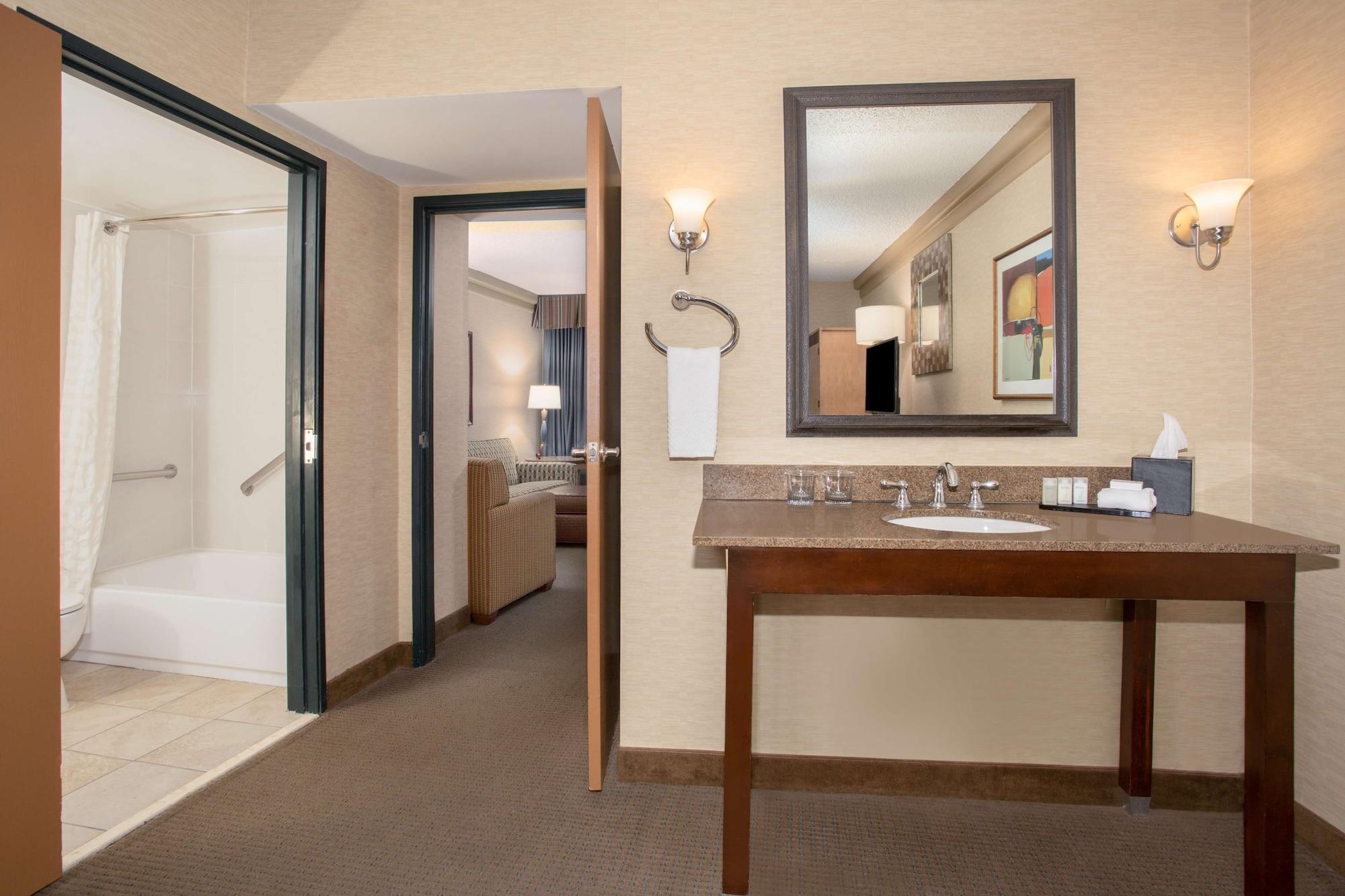 Embassy Suites By Hilton Phoenix Biltmore Exterior foto