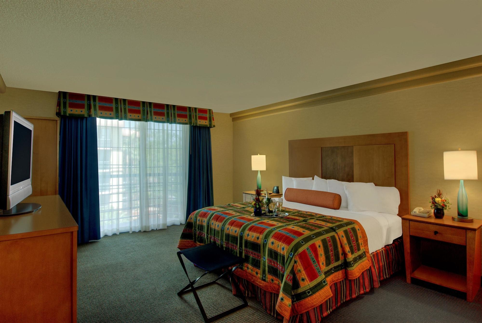 Embassy Suites By Hilton Phoenix Biltmore Exterior foto
